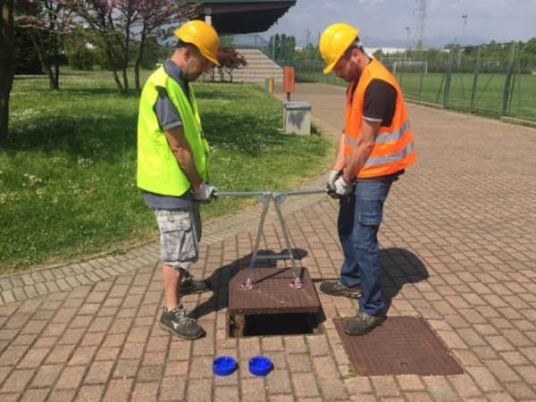 00-Magnetischer_duo_Schachthaken_mpxd33